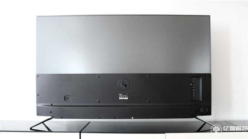 微鯨W65L背部 微鯨W65L背部