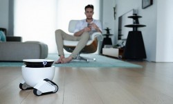 Roboming Fellow機(jī)器人:賣萌端茶送水逗寵物全精通