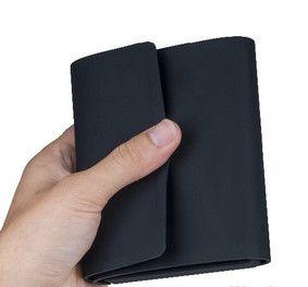 這個柔性鍵盤其實(shí)是一款完整的Windows PC