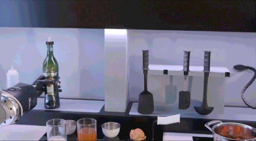 機器大廚可以做100多道菜 售價62萬你買賬嗎？