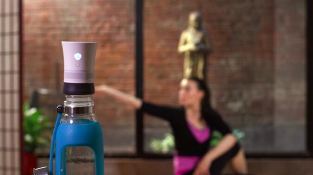 夠文藝!這個音樂瓶塞能讓玻璃瓶秒變無線音箱