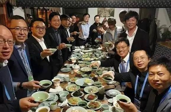馬化騰/雷軍等IT大佬都參加晚宴 馬云為什么不去？