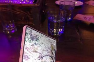 真機上手:網友曝光白色版小米MIX