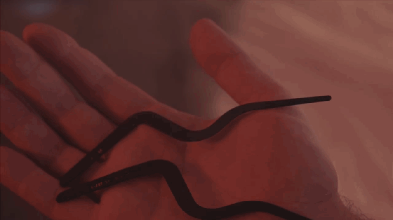 襯衫領子塌太猥瑣?戴上這個棍兒讓領子硬起來