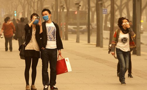 小技巧：手機(jī)進(jìn)灰該如何快速清理