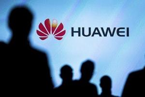 美國(guó)運(yùn)營(yíng)商拒絕與華為合作 蘋(píng)果慘遭網(wǎng)友狂噴