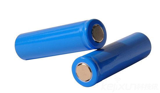 科學家借助AI技術找到更安全的電解質 或保電池不炸