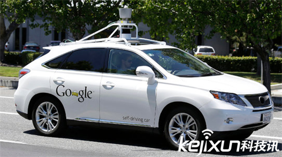Waymo展示無人駕駛旅行車 或將于2017年上路