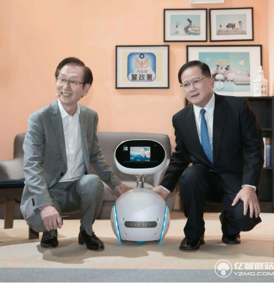 華碩機器人下月開賣售價4320元起 陪伴老年人首選