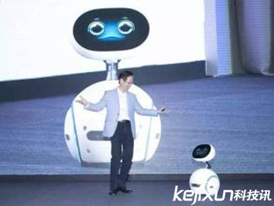 華碩家庭機器人Zenbo開年發售 售價4300元起