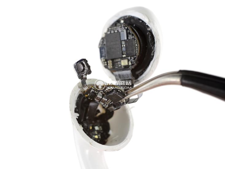 AirPods做工怎么樣 AirPods無(wú)線耳機(jī)拆機(jī)圖解評(píng)測(cè)