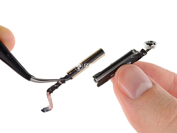 AirPods做工怎么樣 AirPods無(wú)線耳機(jī)拆機(jī)圖解評(píng)測(cè)