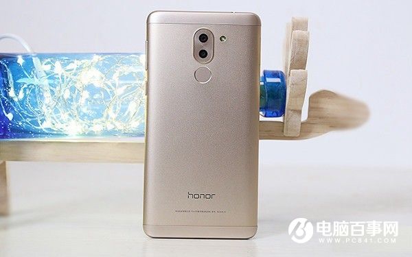 魅藍X和榮耀6X哪個好?魅藍X與榮耀暢玩6X區別對比