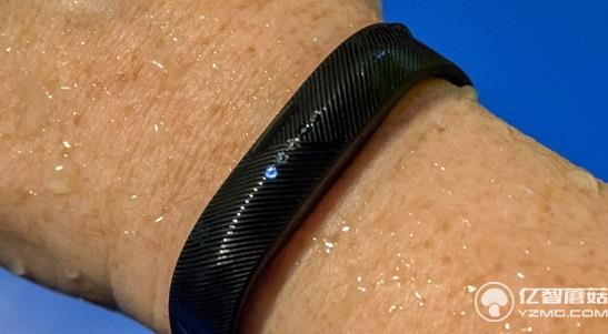 Fitbit Flex 2智能手環評測:支持游泳記錄 Fitbit Flex 2智能手環評測:支持游泳記錄