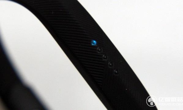 Fitbit Flex 2智能手環評測:支持游泳記錄 Fitbit Flex 2智能手環評測:支持游泳記錄