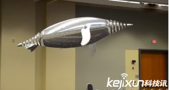 Festo展示三款仿生機(jī)器人 空中翱翔的蝴蝶水母和企鵝