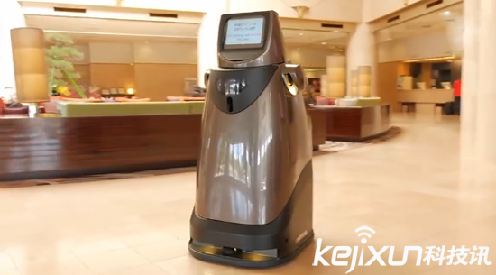 松下HOSPI(R)機(jī)器人投入使用 充當(dāng)機(jī)場(chǎng)和酒店服務(wù)人員