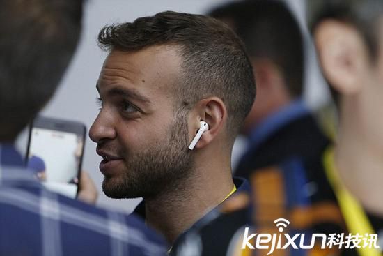 蘋果AirPods市場份額到底多少?兩家機構大相徑庭!