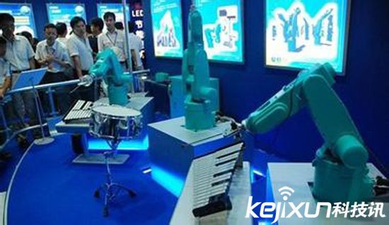 人工智能機(jī)器人搶人飯碗?蓋茨有話說