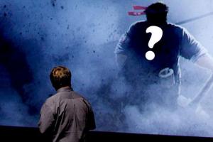 錘子資不抵債凈虧10億 網友心疼:門票別捐了