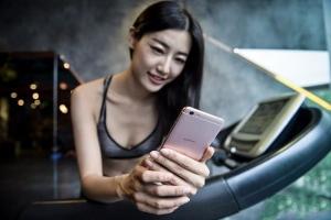 看準了再下手!6款可能降價清倉的旗艦手機推薦