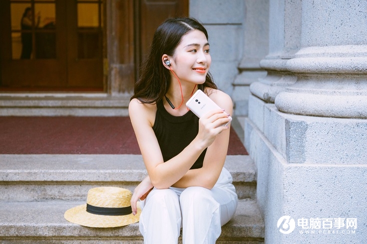 魅藍EP52耳機如何?魅藍EP52美女體驗圖賞