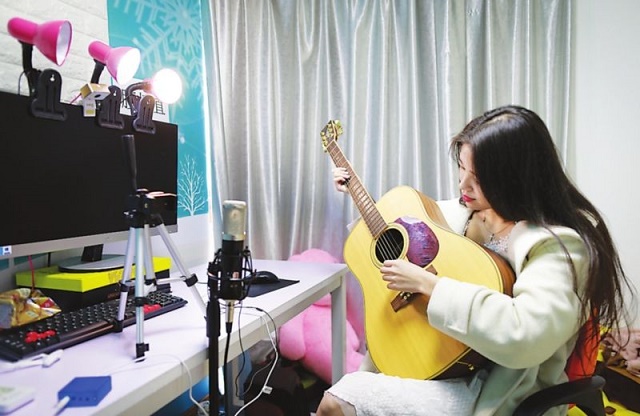 直播行業冬天來了,用戶量斷崖式下跌,打賞基本靠自己人