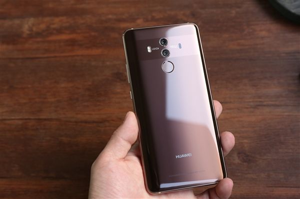 華為年度全面屏旗艦!Mate 10 Pro上手:4899元