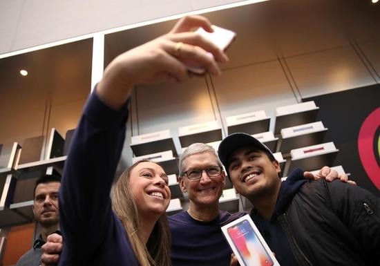 iPhone 8/iPhone X訂單超過iPhone 6？庫克要樂了！