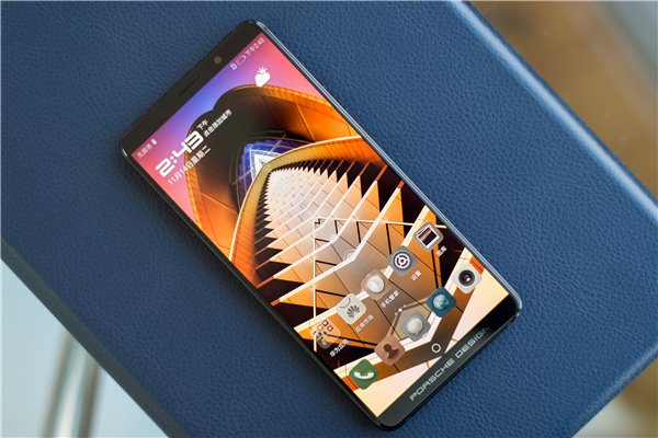 華為Mate10保時捷設(shè)計上手體驗:顏值超贊