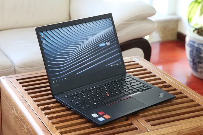 聯(lián)想ThinkPad E480商務(wù)本:i5-8250U處理器 RX550獨(dú)顯