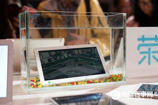 榮耀Waterplay配置怎么樣 榮耀Waterplay平板參數(shù)與圖賞