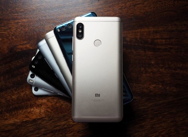 紅米Note 5今天正式發(fā)布:千元機(jī)中的“水桶機(jī)”
