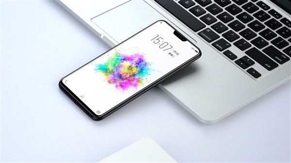 vivo X21正式發布:屏下指紋+新全面屏+驍龍660