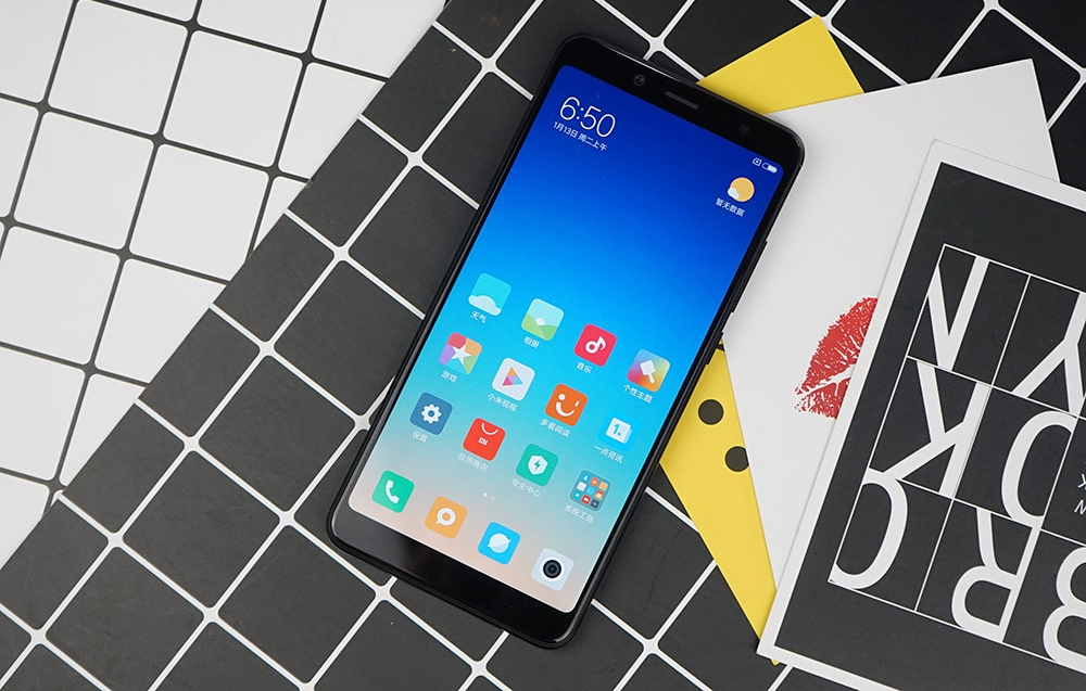 紅米Note5真機(jī)圖賞:AI雙攝+人臉解鎖 售價1099元起