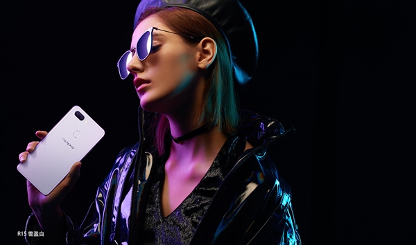 OPPO官方宣布OPPO R15開啟預(yù)售,售價2999元