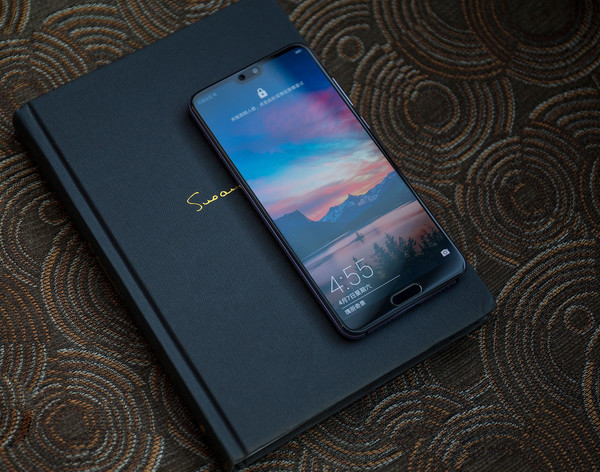 3788元起!華為P20/P20 Pro國行版發(fā)布 全球拍照最好手機?