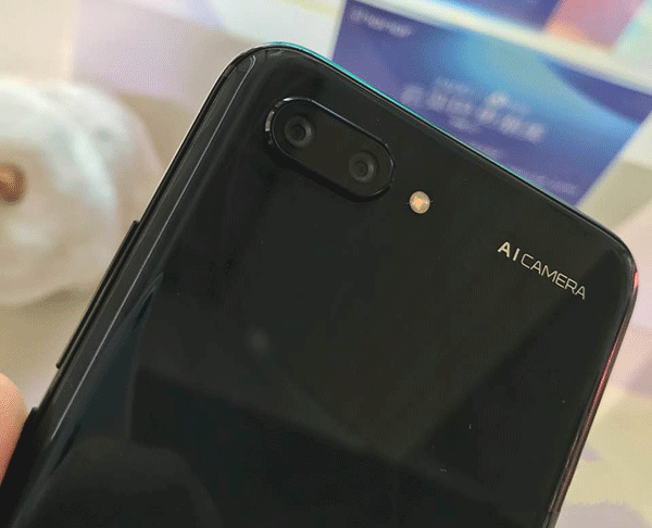 榮耀10配置怎么樣 榮耀10參數(shù)和真機圖賞