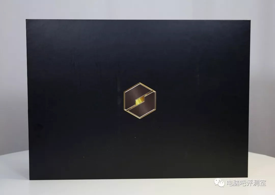 八代U搭配新模具 機械革命X8Ti游戲本評測