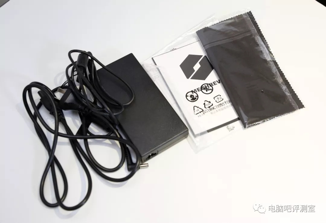 八代U搭配新模具 機械革命X8Ti游戲本評測