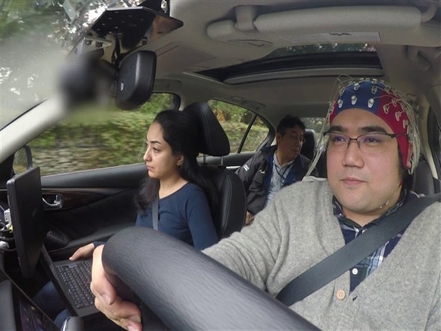 日產CES展示黑科技:用腦電波去控制汽車