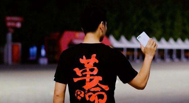 堅果R1史上銷量最差? 一加6銷量是它8倍