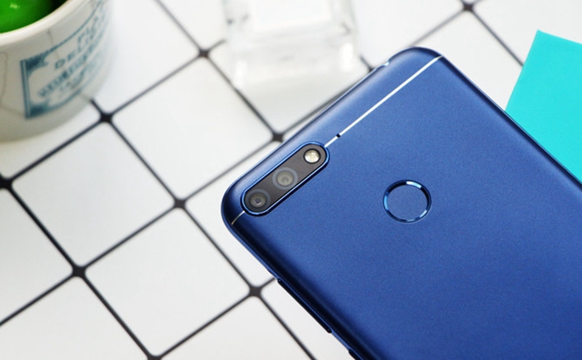 魅藍6T和榮耀暢玩7A哪個好 榮耀暢玩7A和魅藍6T區別對比