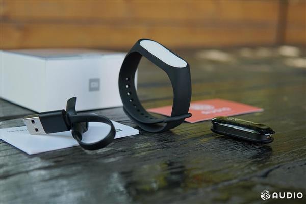 小米手環3開箱體驗:戴上你就絕對不想摘下來