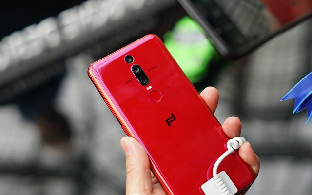 三攝像頭設計 華為Mate RS保時捷設計版圖賞