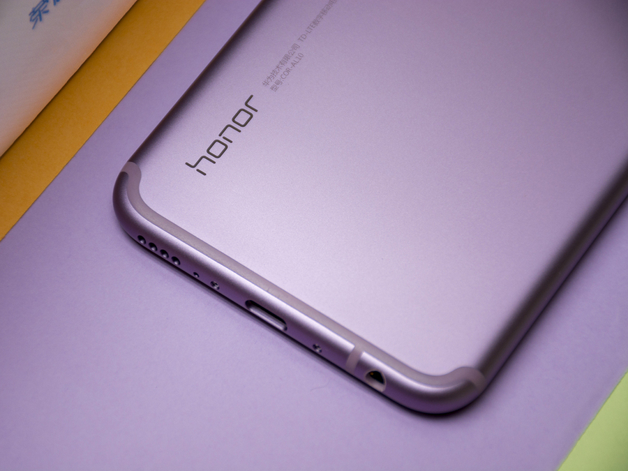 高顏值高性價比 星云紫榮耀Play圖賞(8/11)