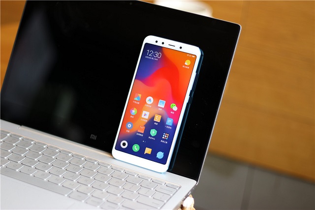 小米6X和小米8 SE哪個好?小米8 SE和6X區別對比