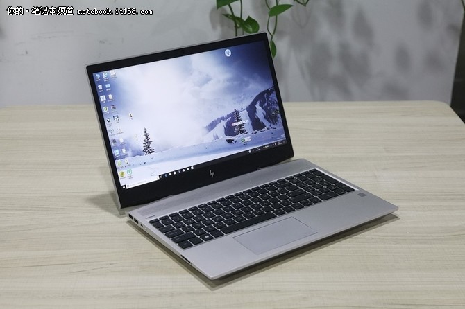 八代酷睿+專業(yè)顯卡 惠普戰(zhàn)99商務本評測