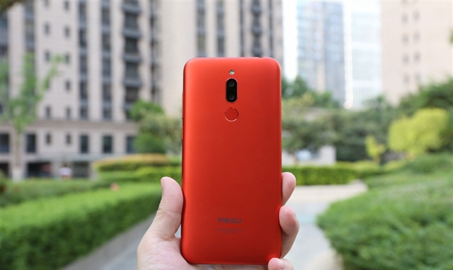 最近買什么千元機好 2018最新6.18值得買的千元手機推薦