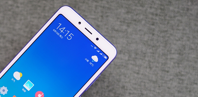 小巧全面屏手機 紅米6圖賞